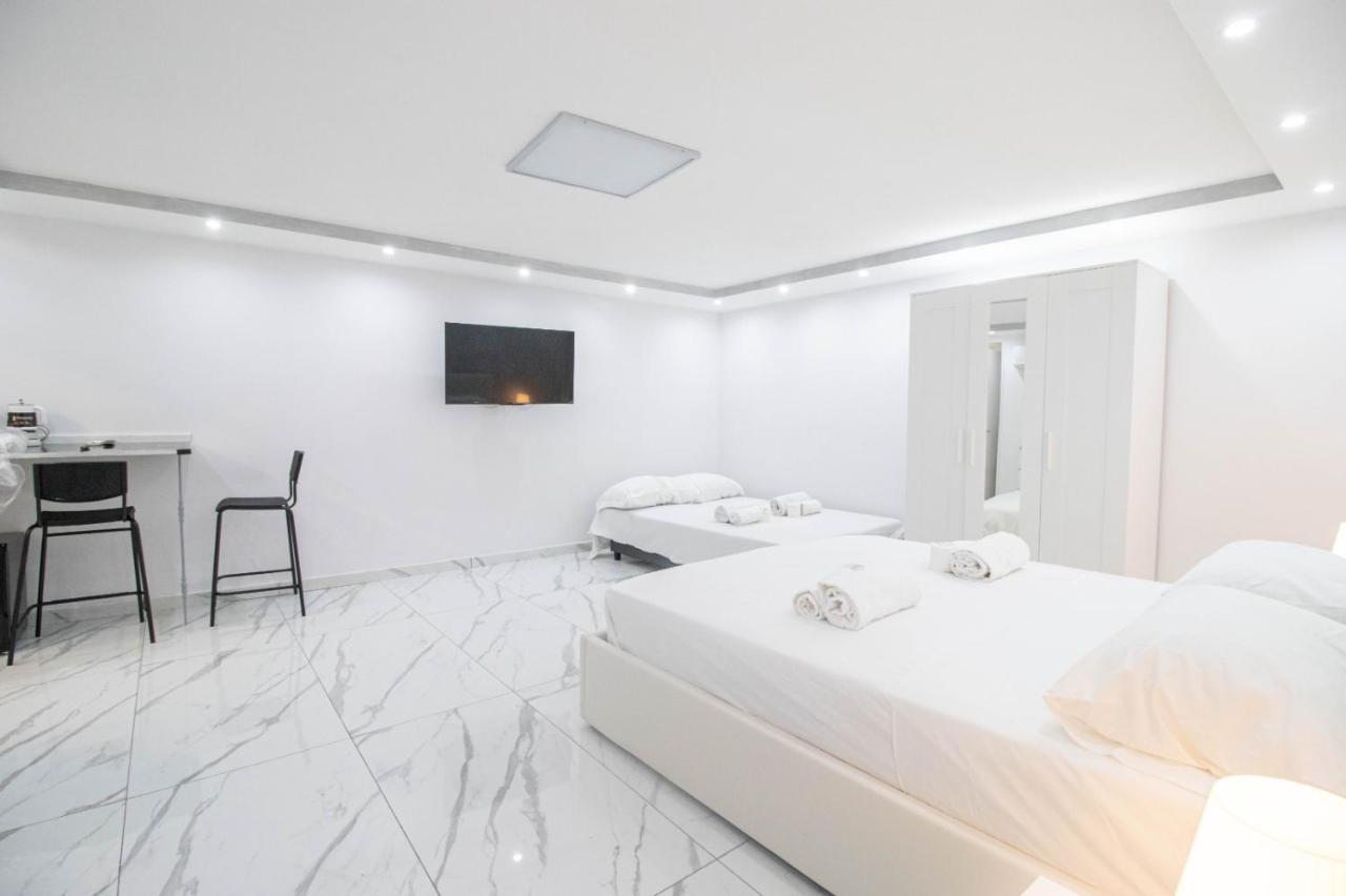 Vincenza Naples Exterior photo