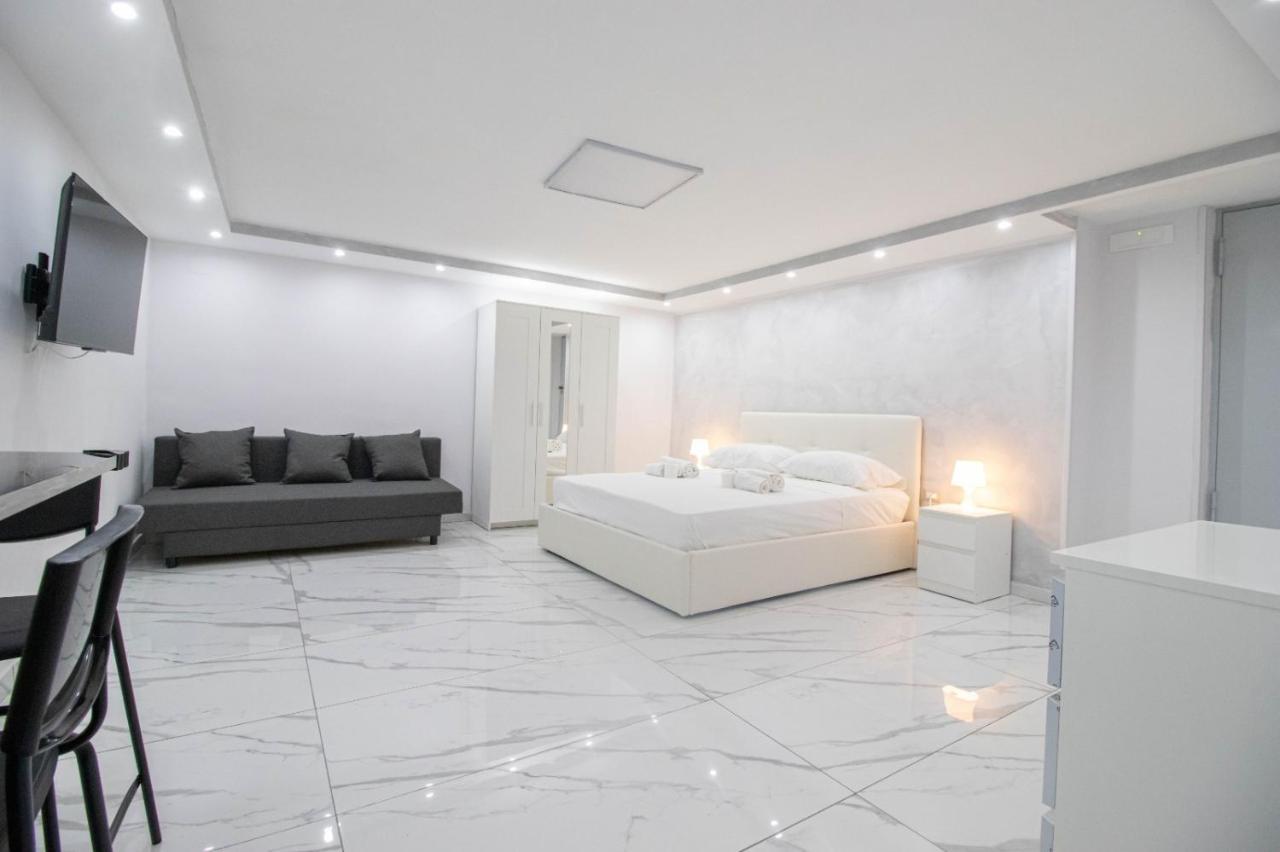 Vincenza Naples Exterior photo